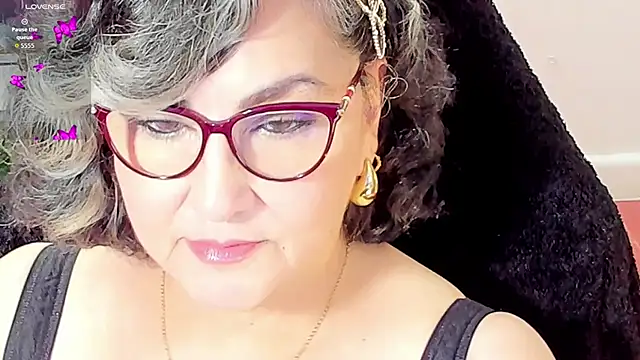 Snapshot of cataleya_mom chatting on November 24, 6:24 am cataleya mom online show from November 24, 6:24 am