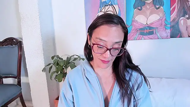 Jessica Herrera  online show from October 13, 8:53 pm