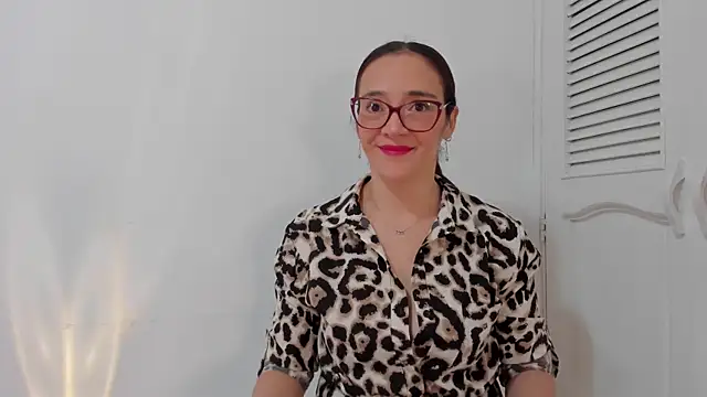 Snapshot of Jessica_Herrera_ chatting on July 10, 1:14 pm Jessica Herrera online show from July 10, 1:14 pm