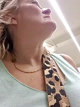 lady charlyne online show from January 14, 3:04 pm