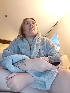 lady charlyne online show from September 16, 6:09 pm