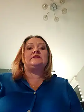 lady charlyne online show from December 4, 7:55 pm