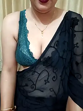 Snapshot of Priya_Boudi chatting on December 20, 5:18 pm Priya Boudi online show from December 20, 5:18 pm