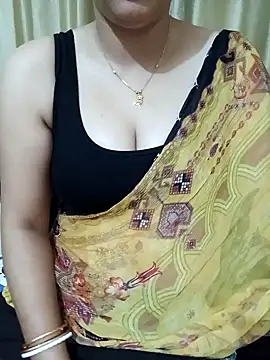 Snapshot of Priya_Boudi chatting on January 1, 7:53 pm Priya Boudi online show from January 1, 7:53 pm