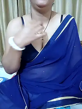 Snapshot of Priya_Boudi chatting on January 4, 7:55 pm Priya Boudi online show from January 4, 7:55 pm