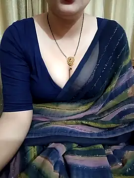 Snapshot of Priya_Boudi chatting on January 9, 6:47 pm Priya Boudi online show from January 9, 6:47 pm