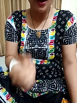 Snapshot of Priya_Boudi chatting on January 23, 7:29 pm Priya Boudi online show from January 23, 7:29 pm