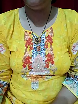 Snapshot of Priya_Boudi chatting on February 28, 4:10 pm Priya Boudi online show from February 28, 4:10 pm