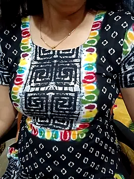 Snapshot of Priya_Boudi chatting on September 27, 6:57 pm Priya Boudi online show from September 27, 6:57 pm