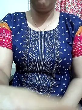 Snapshot of Priya_Boudi chatting on October 16, 6:09 pm Priya Boudi online show from October 16, 6:09 pm