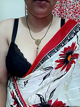 Snapshot of Priya_Boudi chatting on October 29, 6:42 pm Priya Boudi online show from October 29, 6:42 pm