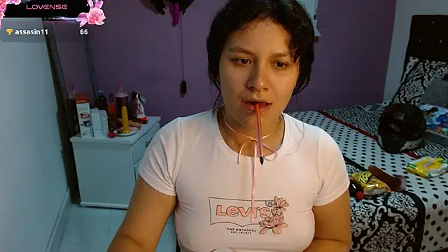 Snapshot of soniafuckboobs chatting on January 31, 10:31 pm soniafuckboobs online show from January 31, 10:31 pm