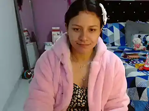 Snapshot of soniafuckboobs chatting on March 7, 12:12 pm soniafuckboobs online show from March 7, 12:12 pm