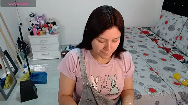 Snapshot of soniafuckboobs chatting on May 20, 12:22 pm soniafuckboobs online show from May 20, 12:22 pm