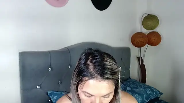 Chantal hott online show from May 7, 6:35 pm