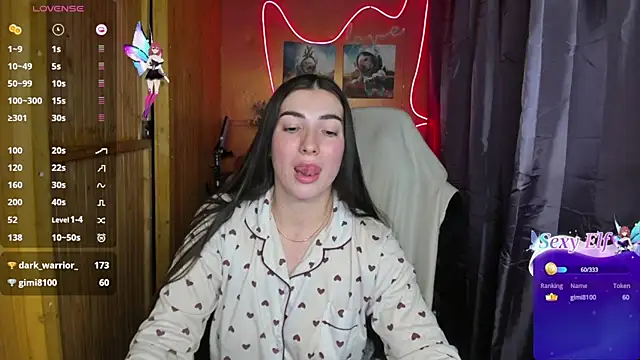 Snapshot of Fiery_Brunette_ chatting on December 22, 6:26 pm Fiery Brunette online show from December 22, 6:26 pm