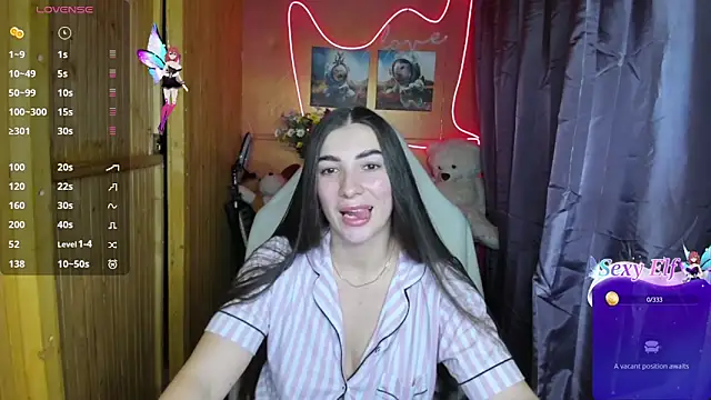 Snapshot of Fiery_Brunette_ chatting on January 8, 12:05 pm Fiery Brunette online show from January 8, 12:05 pm