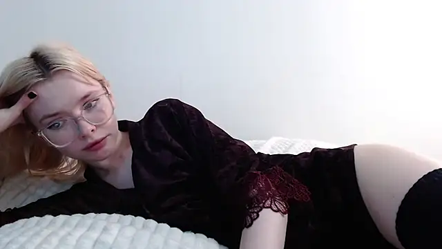 Snapshot of Sataobby chatting on February 23, 4:24 pm Sataobby online show from February 23, 4:24 pm