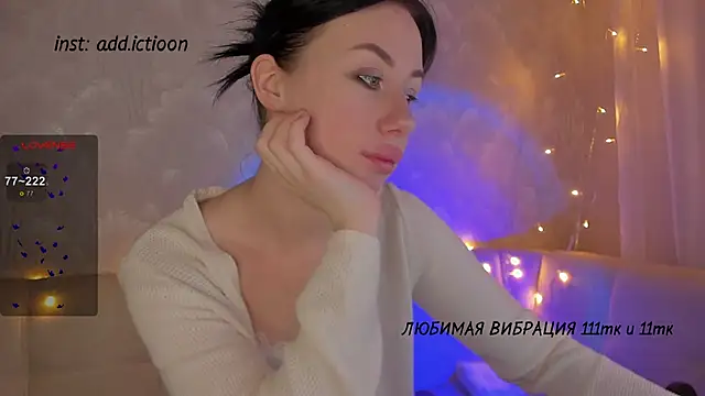 Snapshot of elena_addiction chatting on December 13, 5:05 am elena addiction online show from December 13, 5:05 am