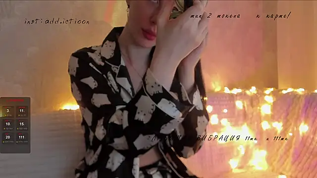 Snapshot of elena_addiction chatting on January 8, 9:42 am elena addiction online show from January 8, 9:42 am