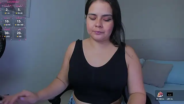 Snapshot of ayla13_ chatting on June 16, 7:16 pm ayla13 online show from June 16, 7:16 pm