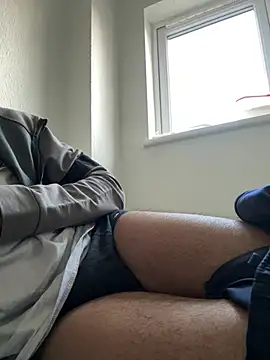 Snapshot of rhuh3991 chatting on December 19, 2:02 pm rhuh3991 online show from December 19, 2:02 pm