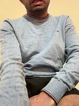 Snapshot of rhuh3991 chatting on December 25, 10:06 am rhuh3991 online show from December 25, 10:06 am