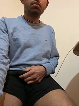 Snapshot of rhuh3991 chatting on December 26, 12:46 am rhuh3991 online show from December 26, 12:46 am