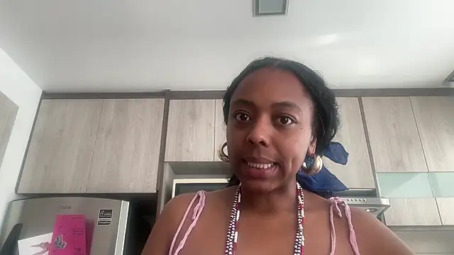 ChocolateCakeQueen online show from March 19, 3:16 pm