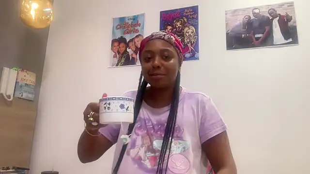 ChocolateCakeQueen online show from June 10, 11:57 pm