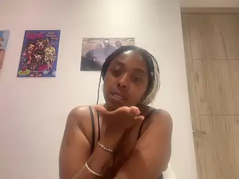 ChocolateCakeQueen online show from July 24, 11:36 pm