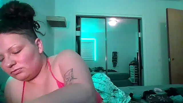 katsmeow710 online show from June 28, 12:11 pm