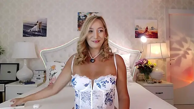 IreneHope online show from July 27, 8:32 am