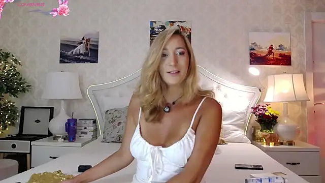 IreneHope online show from July 29, 8:56 am