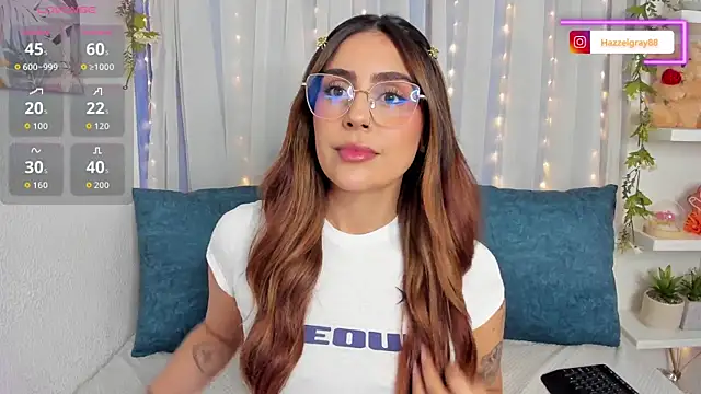 HazzelGray online show from February 5, 1:27 pm