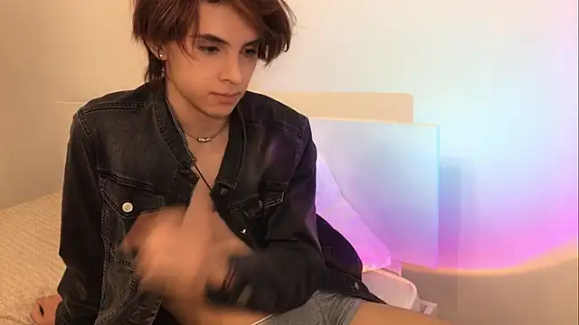 k0sta  online show from December 13, 10:13 pm