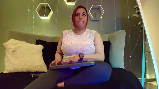 Sammy owens  online show from January 29, 12:24 pm