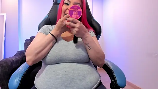 Sammy owens  online show from September 30, 12:21 pm