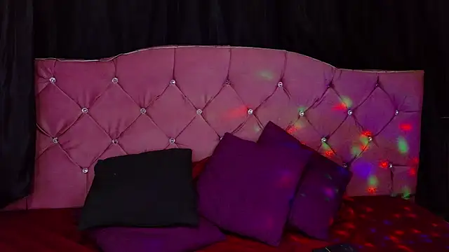 Cataleya divine online show from July 31, 12:15 pm