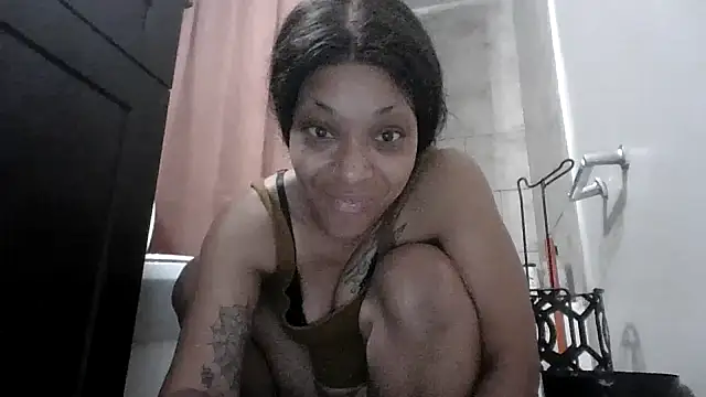 Snapshot of mariah2299 chatting on May 10, 9:58 am mariah2299 online show from May 10, 9:58 am