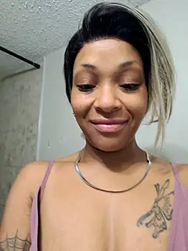 Snapshot of mariah2299 chatting on June 27, 11:04 am mariah2299 online show from June 27, 11:04 am