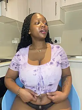 Snapshot of Jazmine-Blue chatting on June 11, 1:27 am Jazmine-Blue online show from June 11, 1:27 am