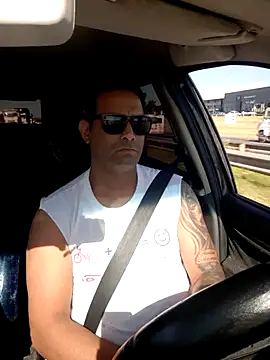 hecwil8 online show from December 19, 12:01 pm