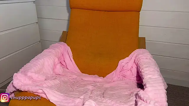 Snapshot of -Sweet-Kitty- chatting on March 10, 8:15 am -Sweet-Kitty- online show from March 10, 8:15 am