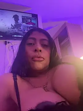 Snapshot of canela_10 chatting on October 25, 2:19 am canela 10 online show from October 25, 2:19 am