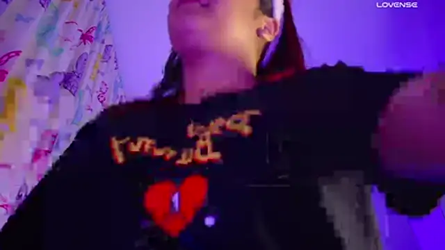 Snapshot of NicolleTaylor chatting on May 12, 12:08 am NicolleTaylor online show from May 12, 12:08 am