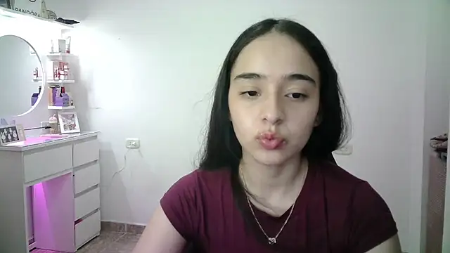 Snapshot of aineangeel chatting on May 12, 2:19 am aineangeel online show from May 12, 2:19 am