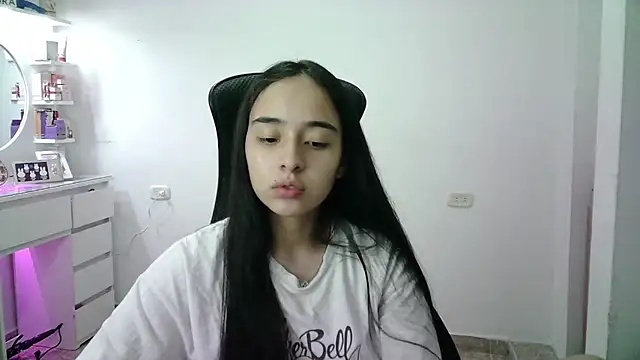 Snapshot of aineangeel chatting on May 27, 1:57 am aineangeel online show from May 27, 1:57 am