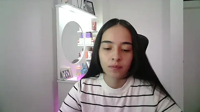 Snapshot of aineangeel chatting on May 28, 1:08 pm aineangeel online show from May 28, 1:08 pm