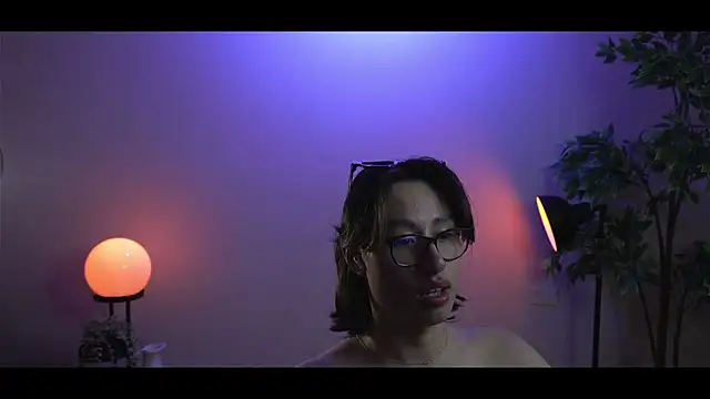 SrLuis18 online show from February 11, 4:44 am